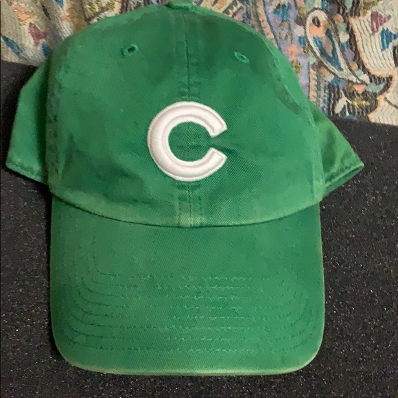 green cubs hat